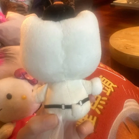 San Francisco small Hello Kitty Plush Set - Picture 4 of 11